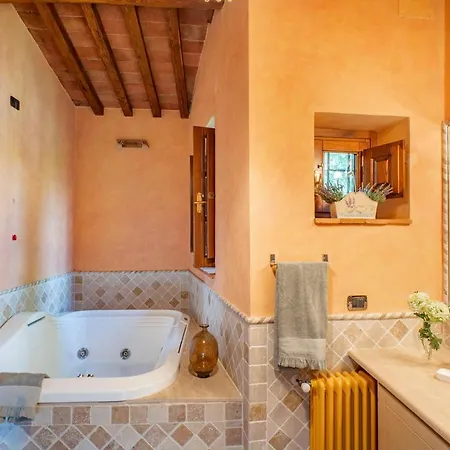 Casa Loretta, Your Luxurious Getaway With Stunning Views * Nievole