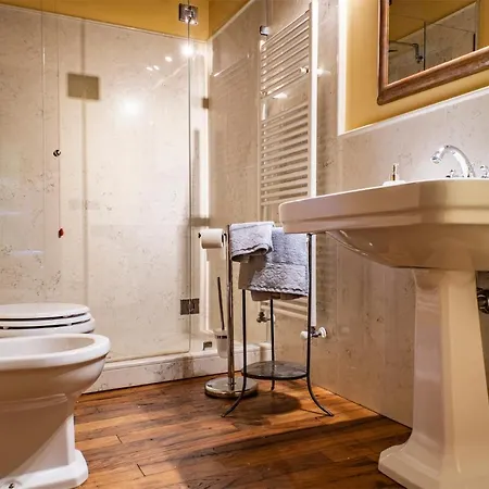 Casa Loretta, Your Luxurious Getaway With Stunning Views *