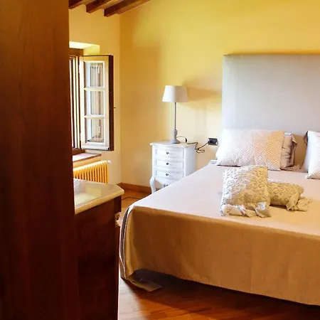 Casa Loretta, Your Luxurious Getaway With Stunning Views Villa