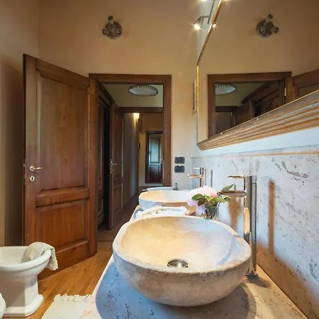 Casa Loretta, Your Luxurious Getaway With Stunning Views Villa