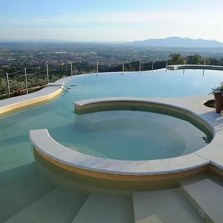 Casa Loretta, Your Luxurious Getaway With Stunning Views